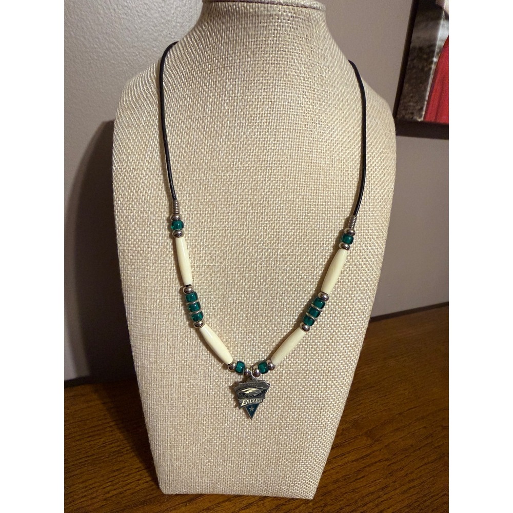 NFL Philadelphia Eagles Beaded Pendant Necklace Silver Tone Teal White Hairpipe